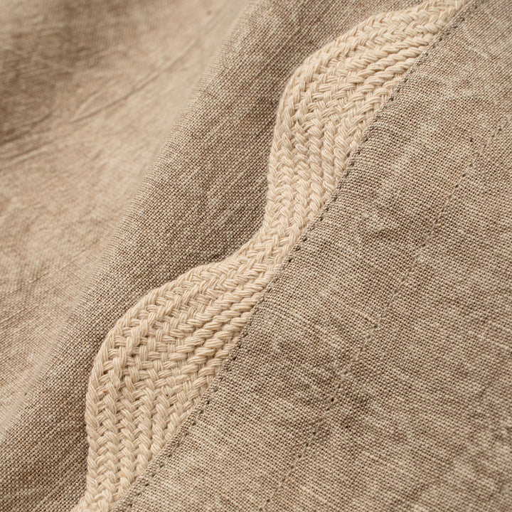 Scallop Edge Table Runner