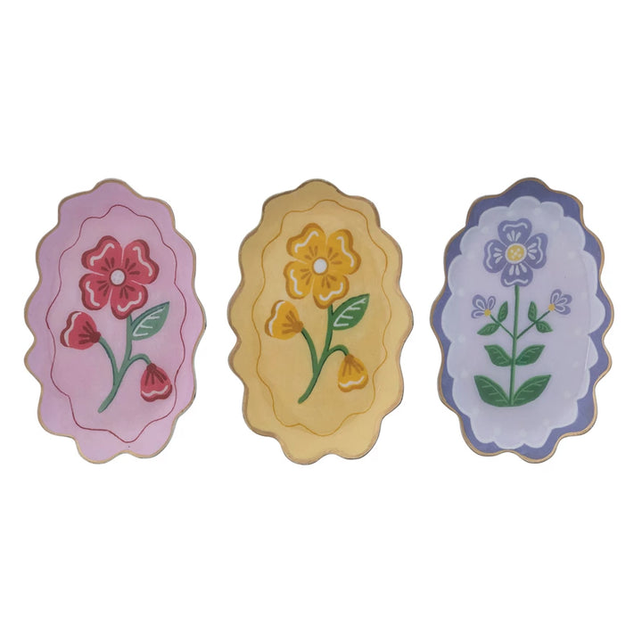 Metal Scalloped Tray